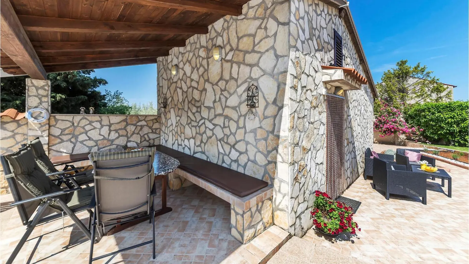 Lovely Home In Pula With House Sea View