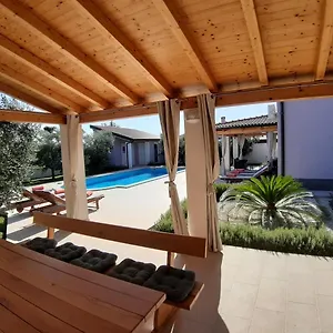  Ferienhaus Zeus